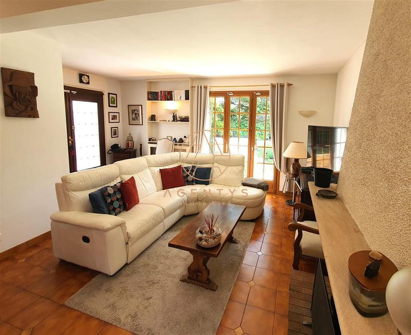 Maison contemporaine - 97 m² - 6 pièces