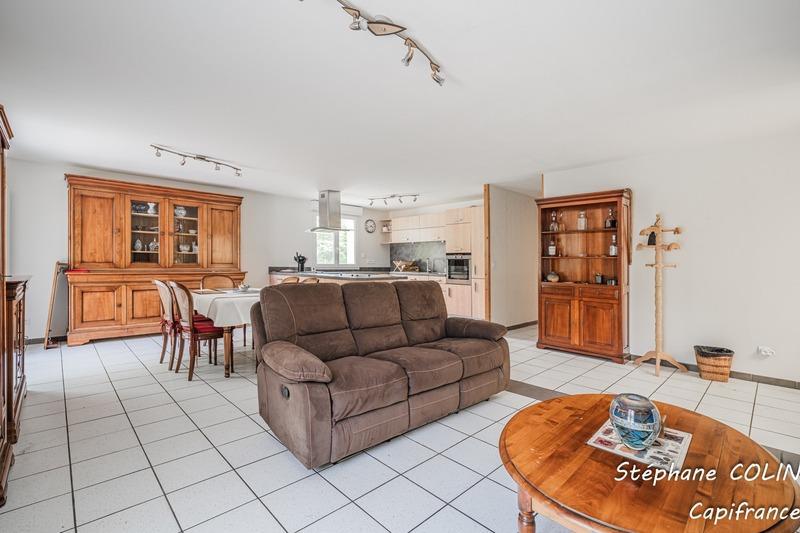 Maison - 183 m² - 8 pièces