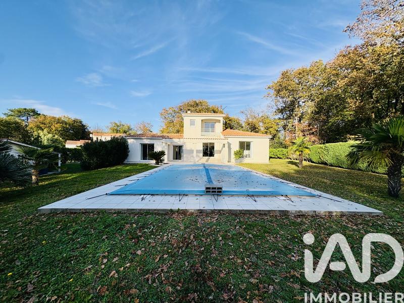 Maison - 150 m² - 6 pièces