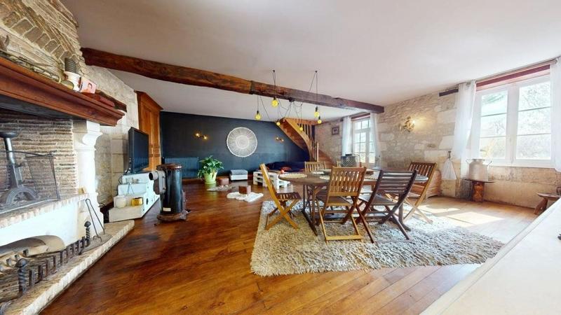 Maison - 264 m² - 7 pièces