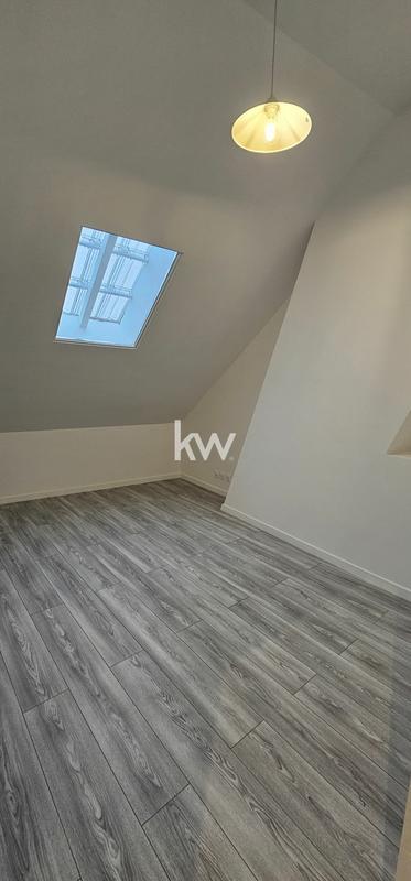 Corps de ferme - 245 m² - 9 pièces