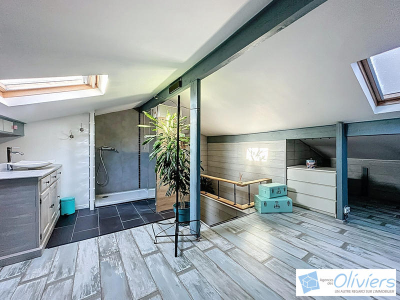 Maison traditionnelle - 140 m² - 6 pièces