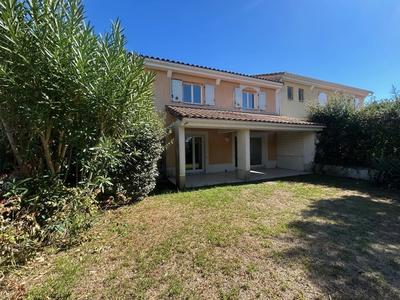 Maison jumelée - 118 m² - 5 pièces