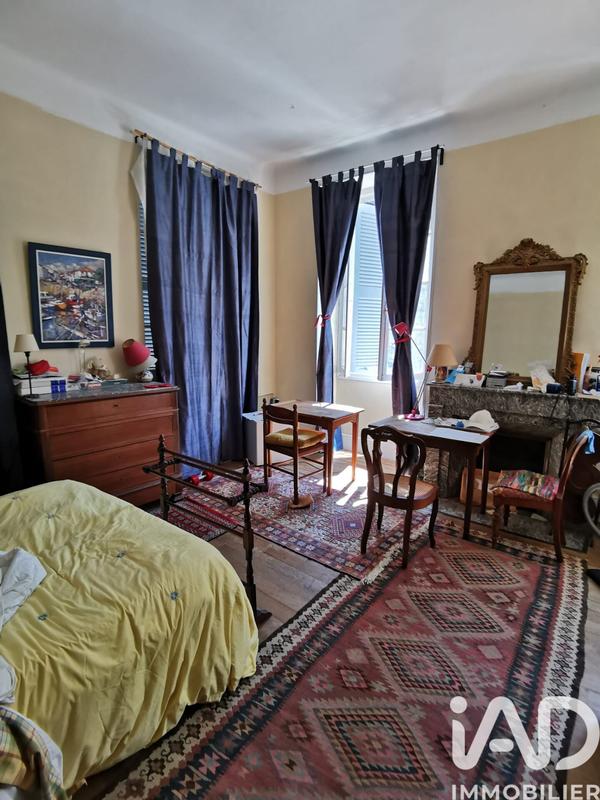 Maison de ville - 240 m² - 8 pièces