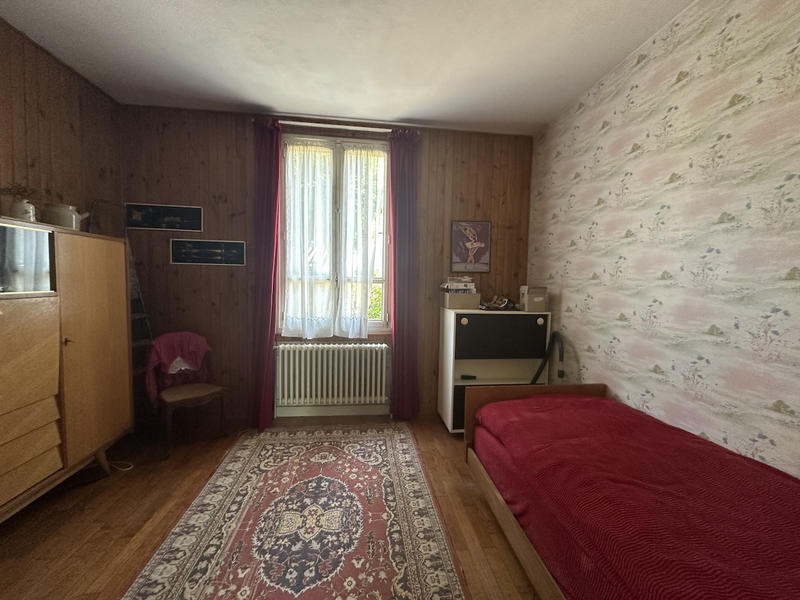 Maison - 180 m² - 9 pièces