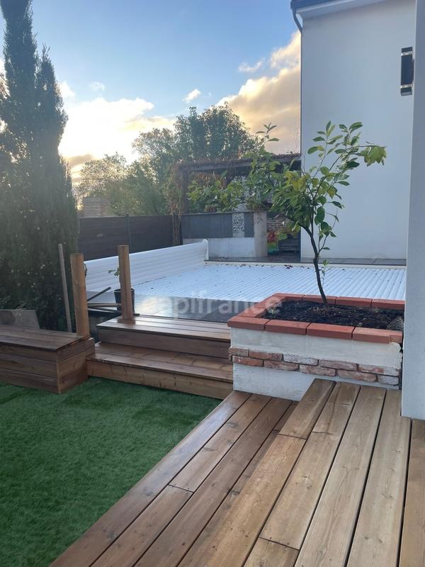 Maison - 204 m² - 7 pièces