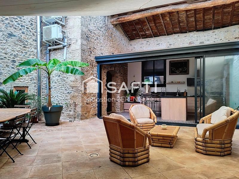 Maison - 316 m² - 11 pièces