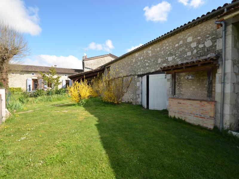 Longère - 385 m² - 14 pièces