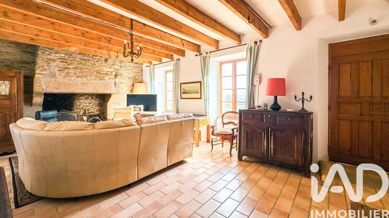 Maison - 278 m² - 12 pièces
