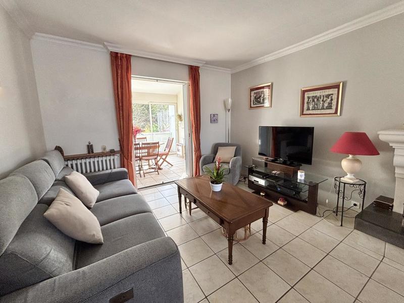 Maison - 12 m² - 6 pièces