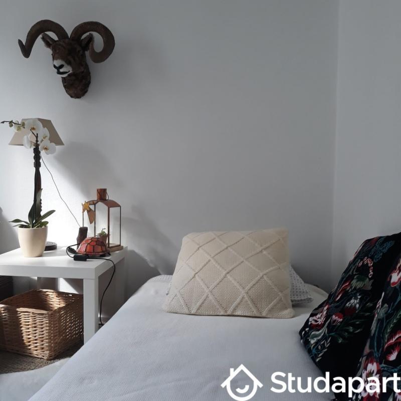 Chambre - 9 m² - 1 pièce