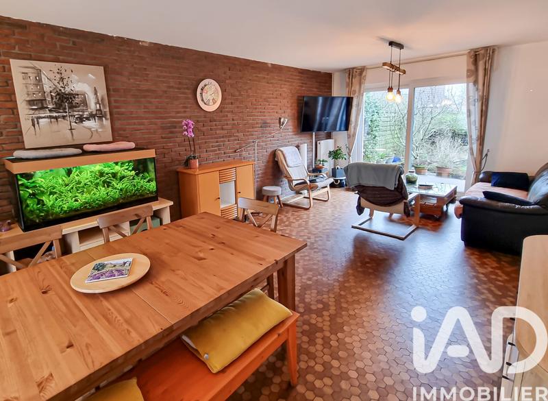 Maison - 94 m² - 5 pièces