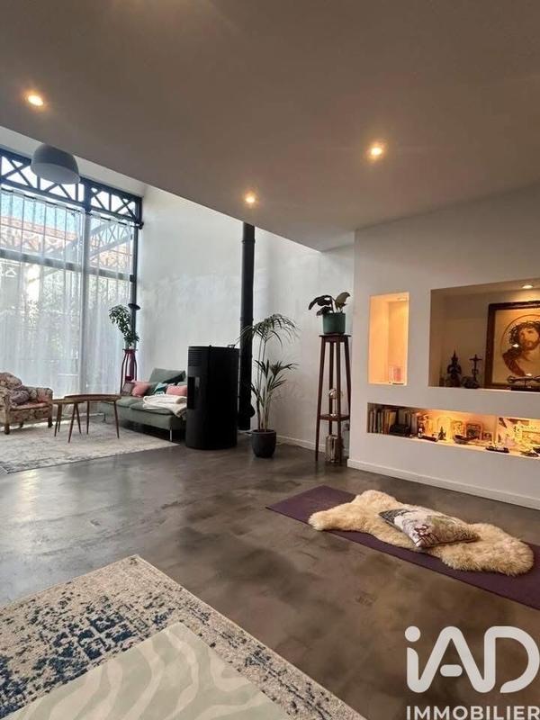 Loft - 83 m² - 3 pièces