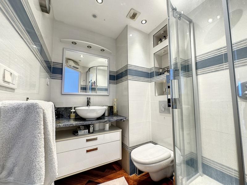 Appartement - 80 m² - 3 pièces