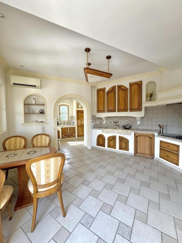 Villa - 420 m² - 11 pièces