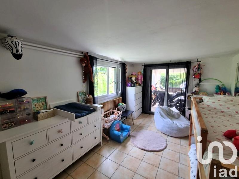 Maison - 275 m² - 10 pièces