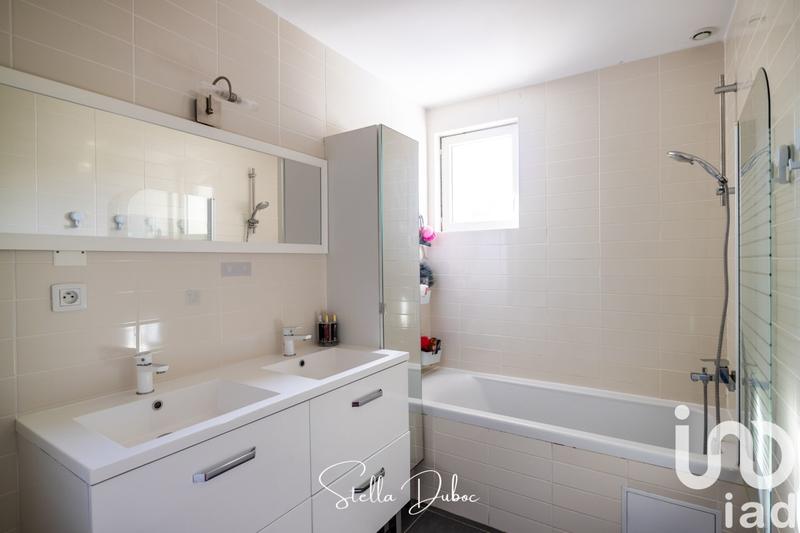 Maison - 96 m² - 5 pièces