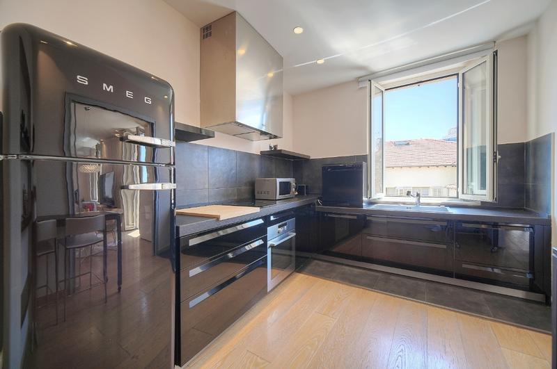 Appartement - 100 m² - 3 pièces