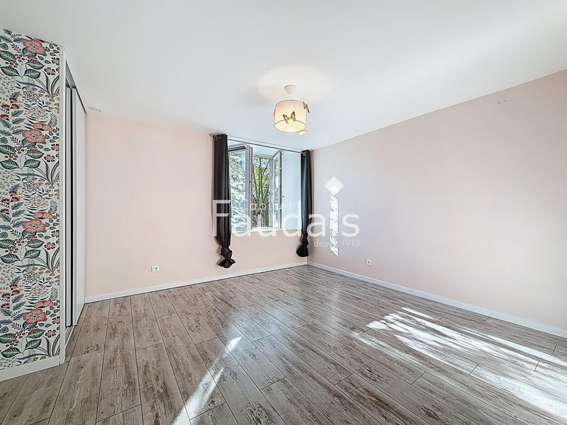 Maison - 144 m² - 6 pièces