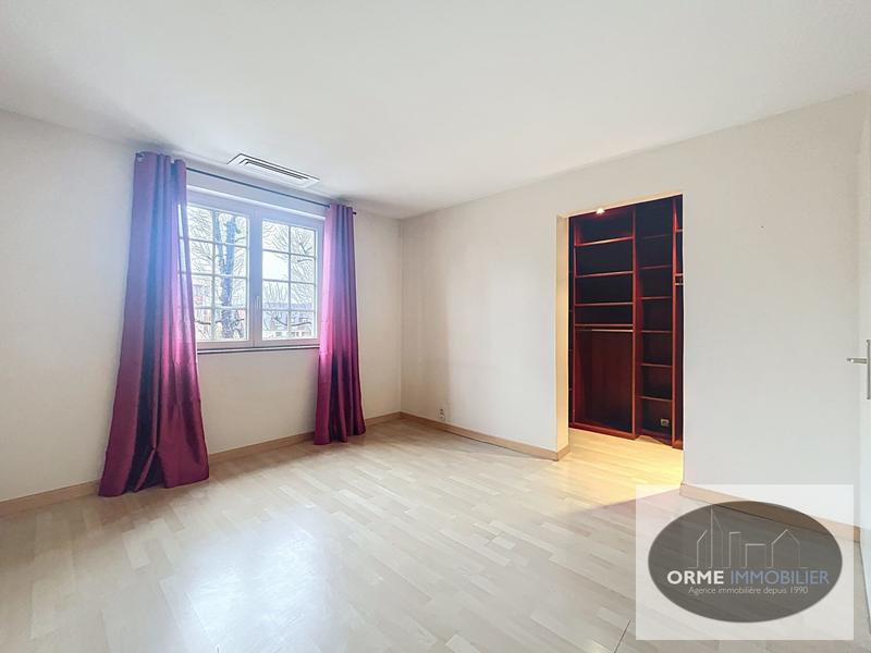 Maison - 166 m² - 7 pièces