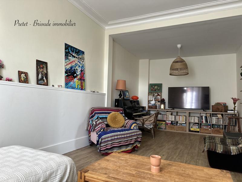 Maison - 206 m² - 14 pièces