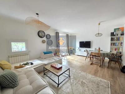 Maison - 89 m² - 5 pièces