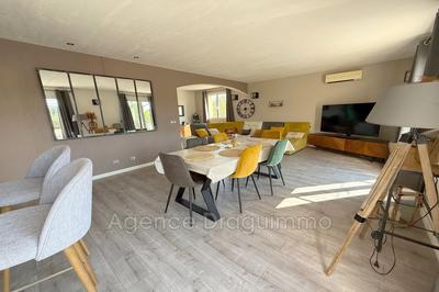 Villa - 168 m² - 7 pièces