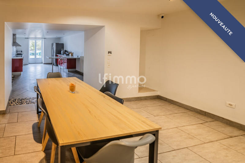 Maison - 220 m² - 6 pièces