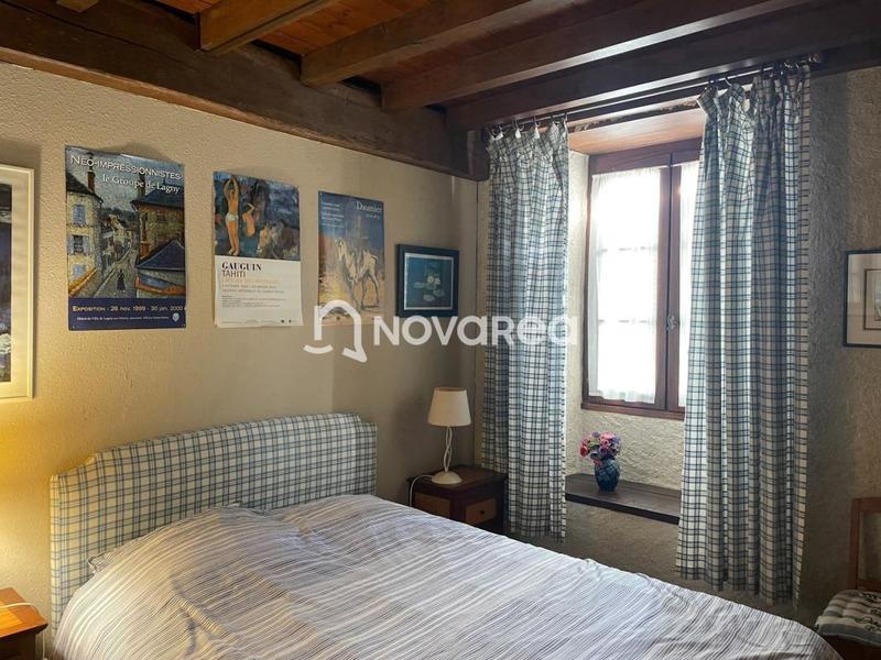 Maison - 219 m² - 7 pièces