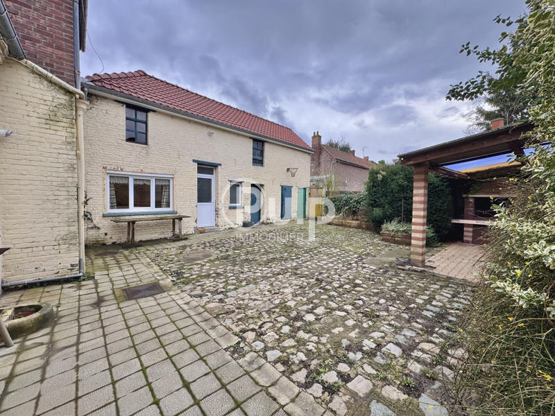 Maison - 100 m² - 6 pièces