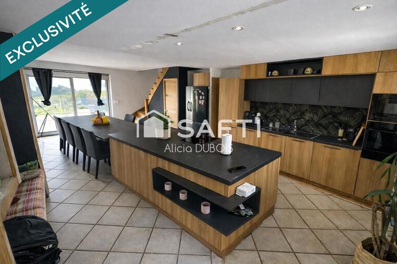 Maison de village - 152 m² - 8 pièces