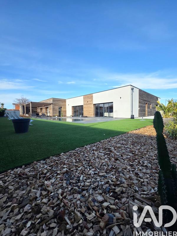 Maison de maîtres - 275 m² - 6 pièces