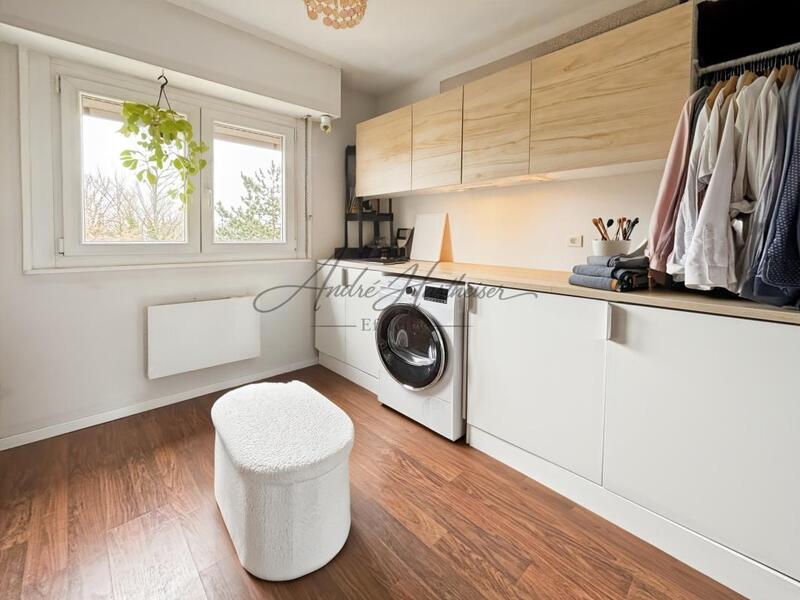 Appartement - 94 m² - 5 pièces