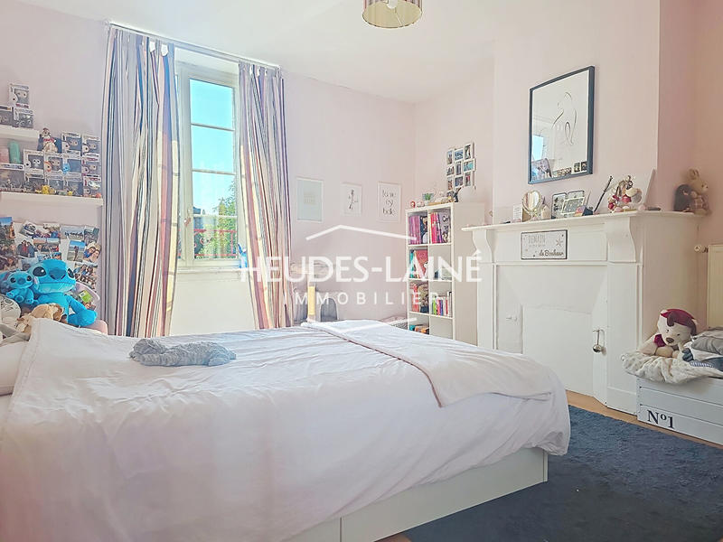 Maison - 166 m² - 7 pièces