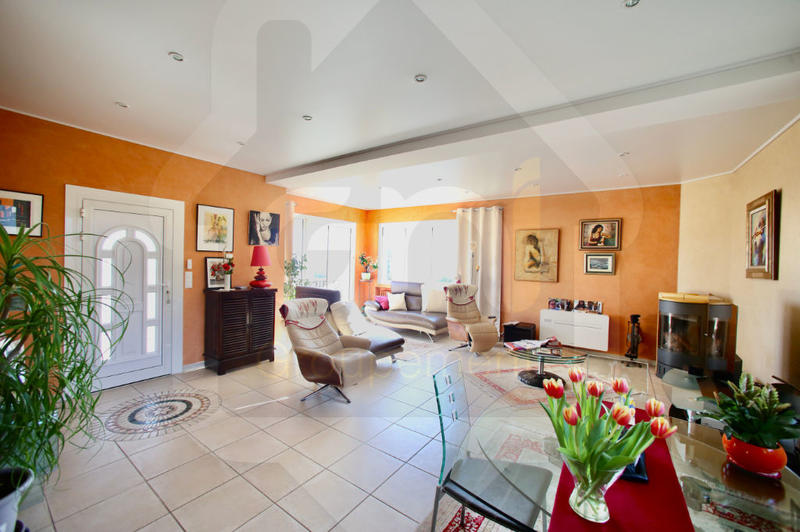 Maison - 160 m² - 5 pièces