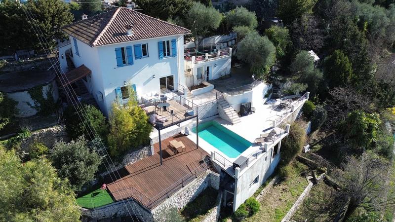 Villa - 144 m² - 5 pièces