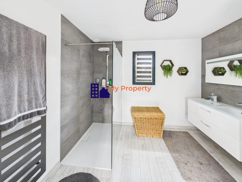 Maison - 132 m² - 6 pièces