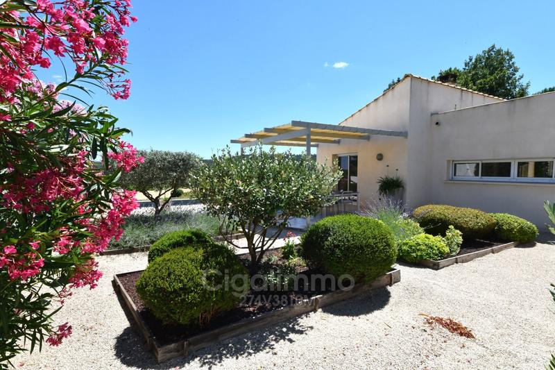Villa - 182 m² - 7 pièces