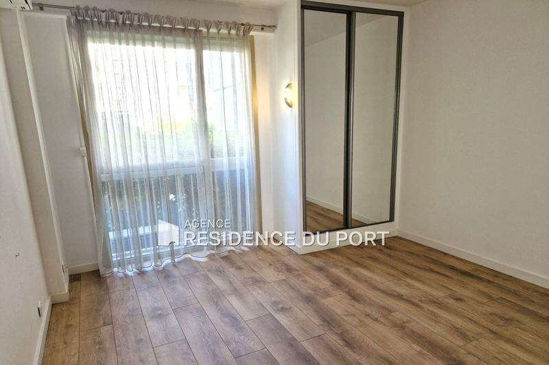 Appartement - 70 m² - 2 pièces