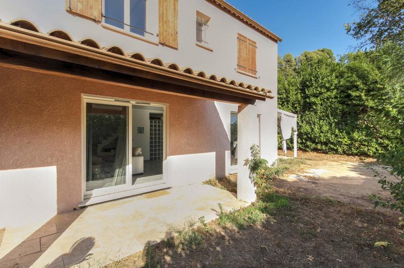 Maison - 104 m² - 5 pièces