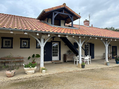 Maison - 167 m² - 8 pièces