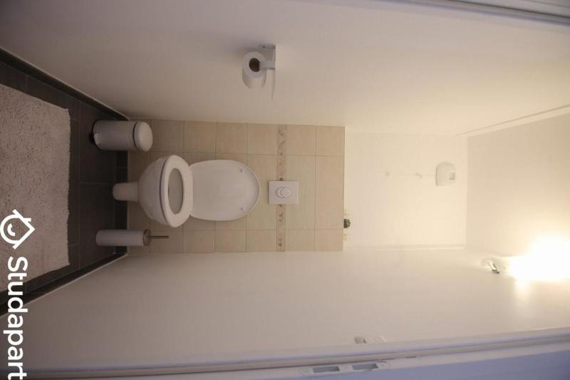 Chambre - 9 m² - 1 pièce