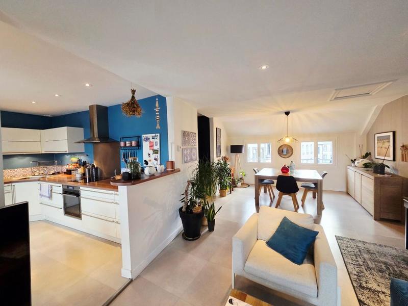 Appartement - 103 m² - 4 pièces