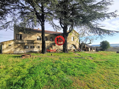 Maison - 193 m² - 7 pièces