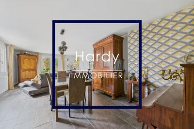 Maison ancienne - 102 m² - 5 pièces