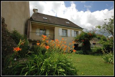 Maison traditionnelle - 200 m² - 6 pièces