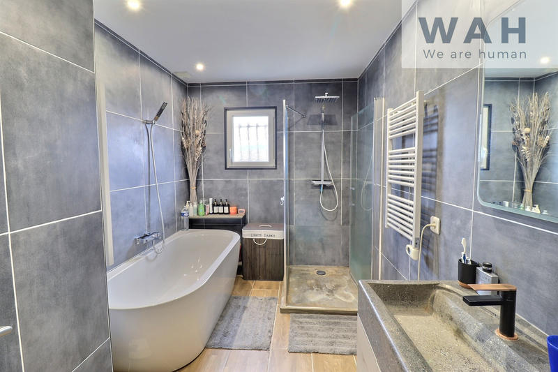 Maison - 77 m² - 3 pièces