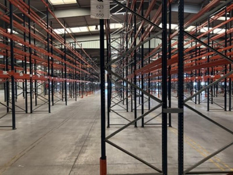 Local d'activité / Entrepôt - 6 700 m²