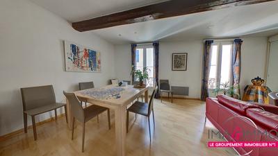 Maison - 195 m² - 8 pièces