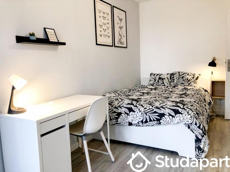 Chambre - 12 m² - 1 pièce